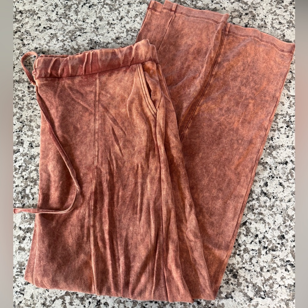 Plus size women’s sweats